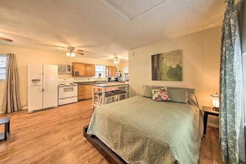 Canyon Lake Cottage with BBQ 1 Mi to Guadalupe River! image 9